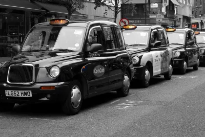 black cabs on taxi rank