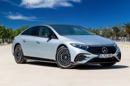 Image of a silver Mercedes EQS - a battery electric full size luxury car produced by the German automobile manufacturer Mercedes-Benz Group AG.