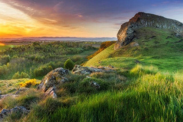 Binny Craig, near Uphall, West Lothian, is a small but distinct hill which rises to a height of 221 metres above sea level.