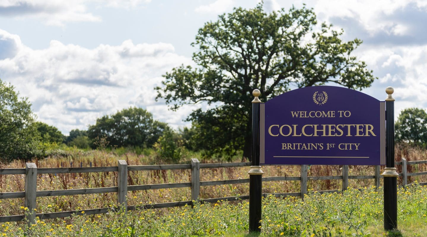 Welcome to Colchester signage