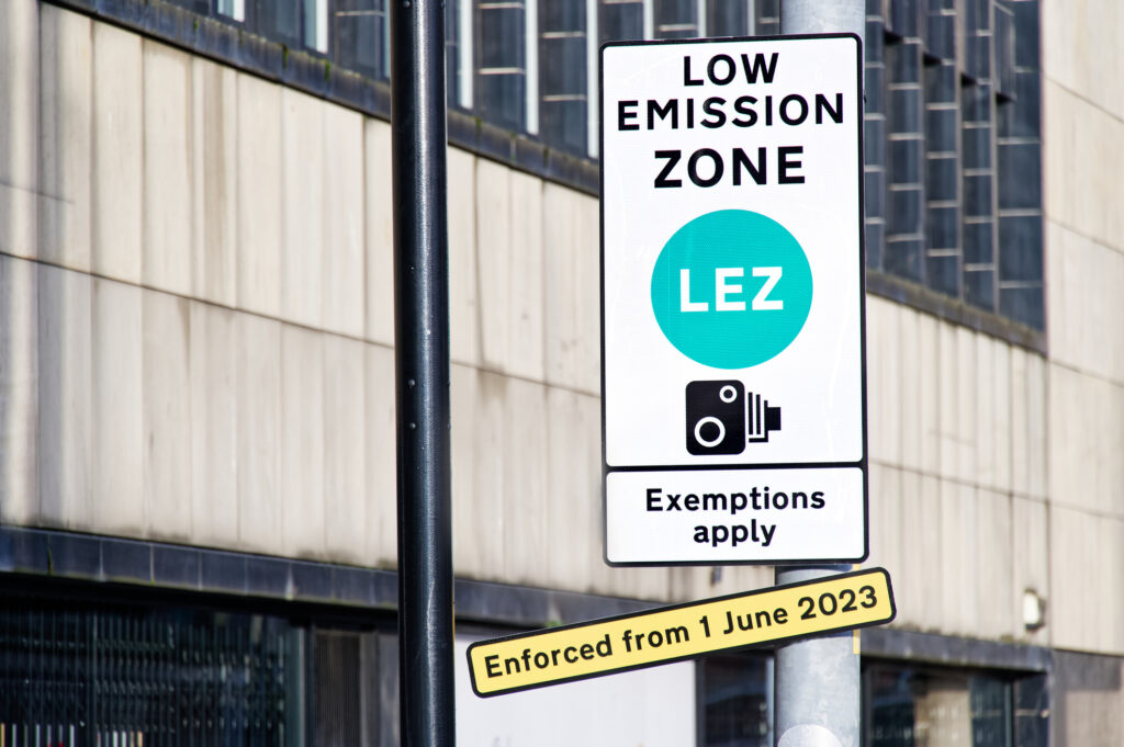 Low emission zone road traffic sign