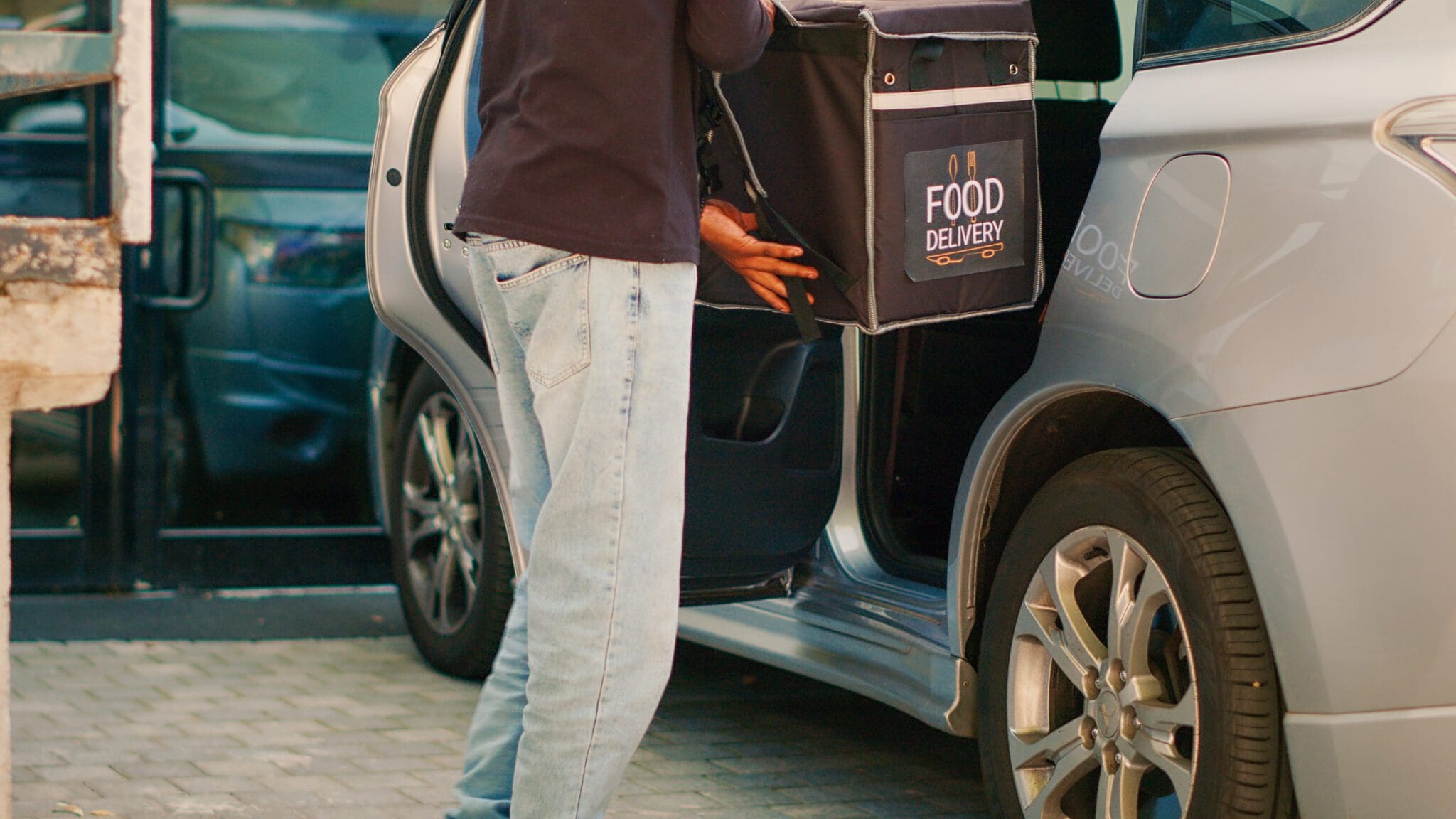 Can Taxi Insurance give cover for food delivery services